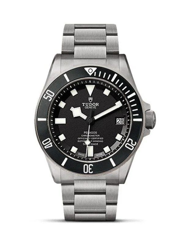 Reloj de buceo TUDOR Pelagos 42mm, para submarinismo, Ref. M25600TN-0001. Compra ahora.