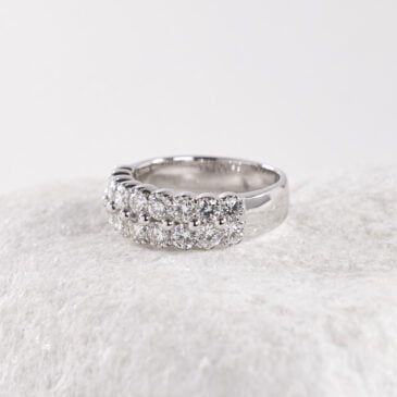 Anillo de oro blanco con diamantes Joyería Marcos Ref. JBA0087, 1,72 ctes, elegancia y lujo.