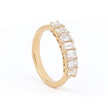 Joyería MARCOS Yellow Gold Ring with Diamonds