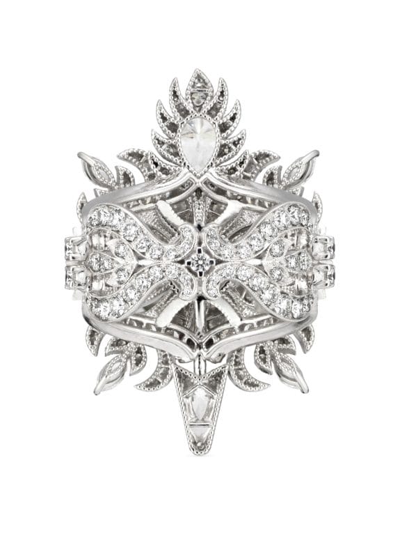 anillo gucci flora oro blanco con diamantes