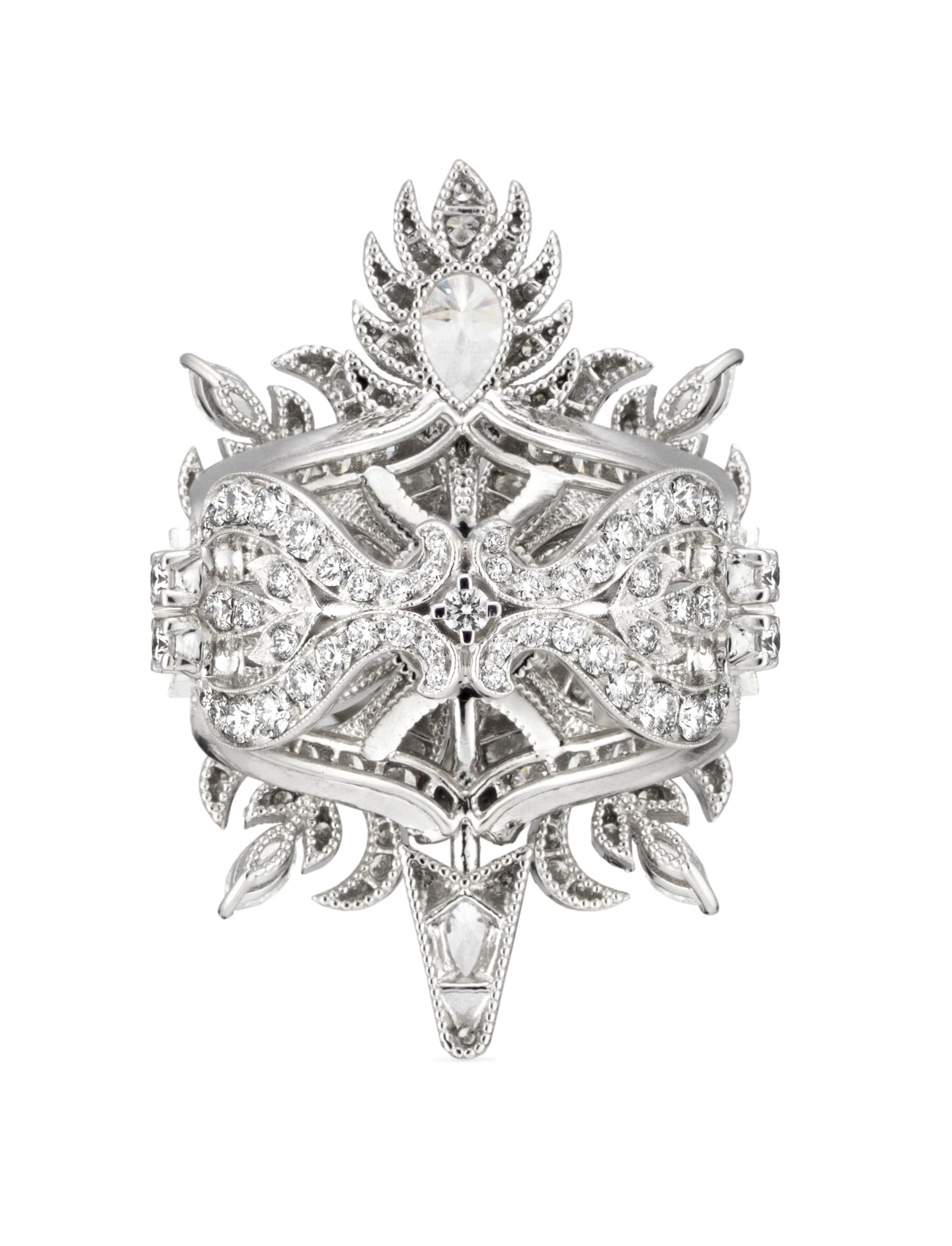 anillo gucci flora oro blanco con diamantes