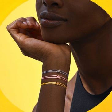 Pulsera dinh van Le Cube de oro amarillo 18k con zafiro azul, REF 308811.