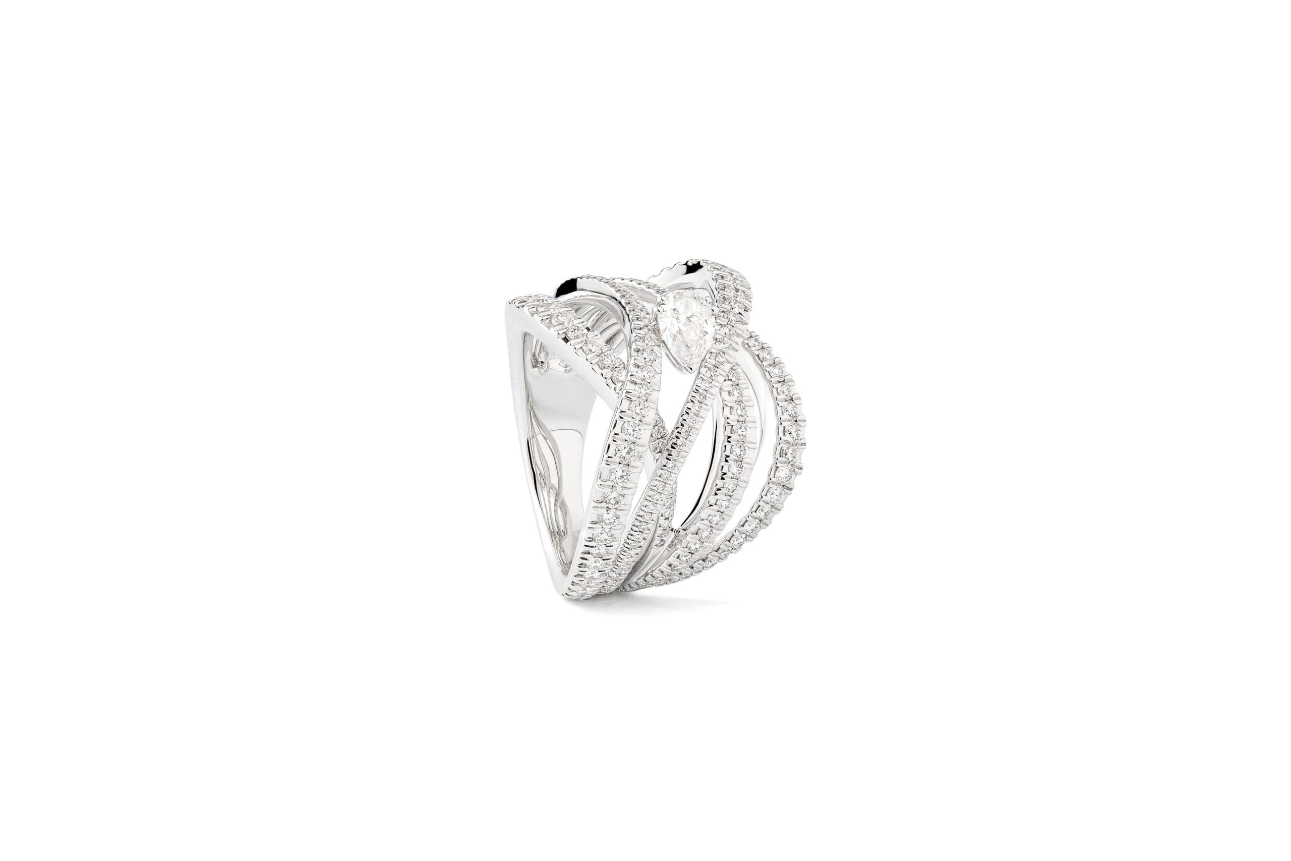 anillo oro blanco entrelazado con diamantes