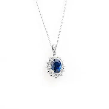 collar de oro blanco con zafiro y diamantes