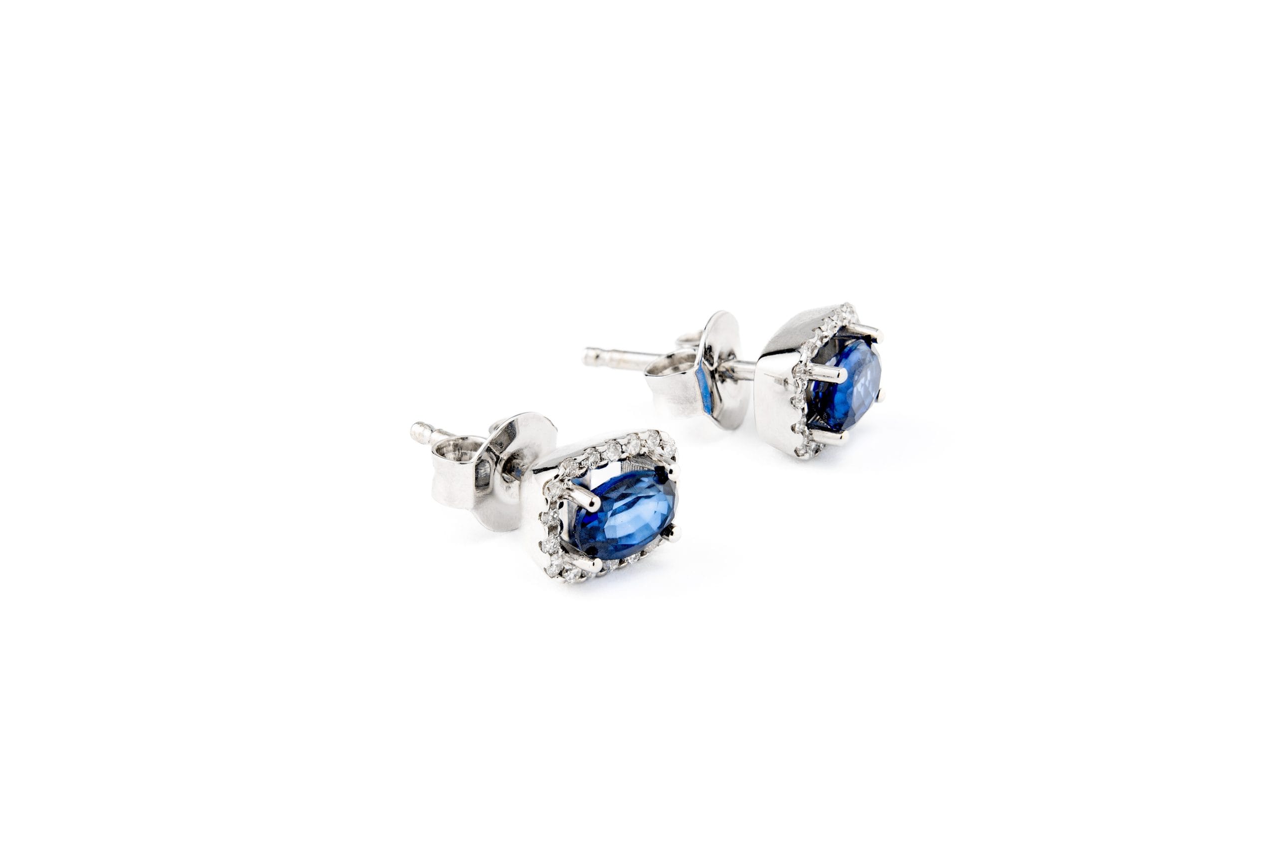 Pendientes de Oro Blanco con Zafiros y Diamantes - Image 3