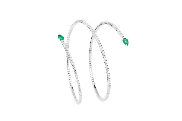 pulsera espiral de oro blanco con esmeraldas y diamantes